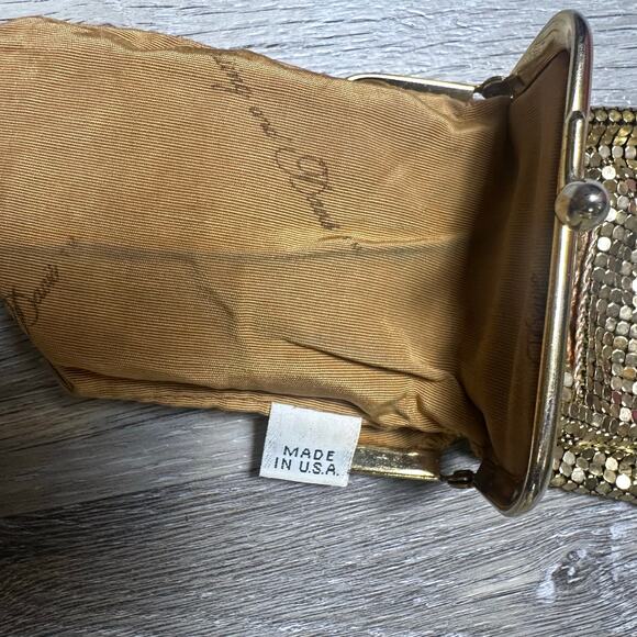 Whiting and Davis Vintage Gold Mesh Kisslock Coin Bag - Picture 8 of 8